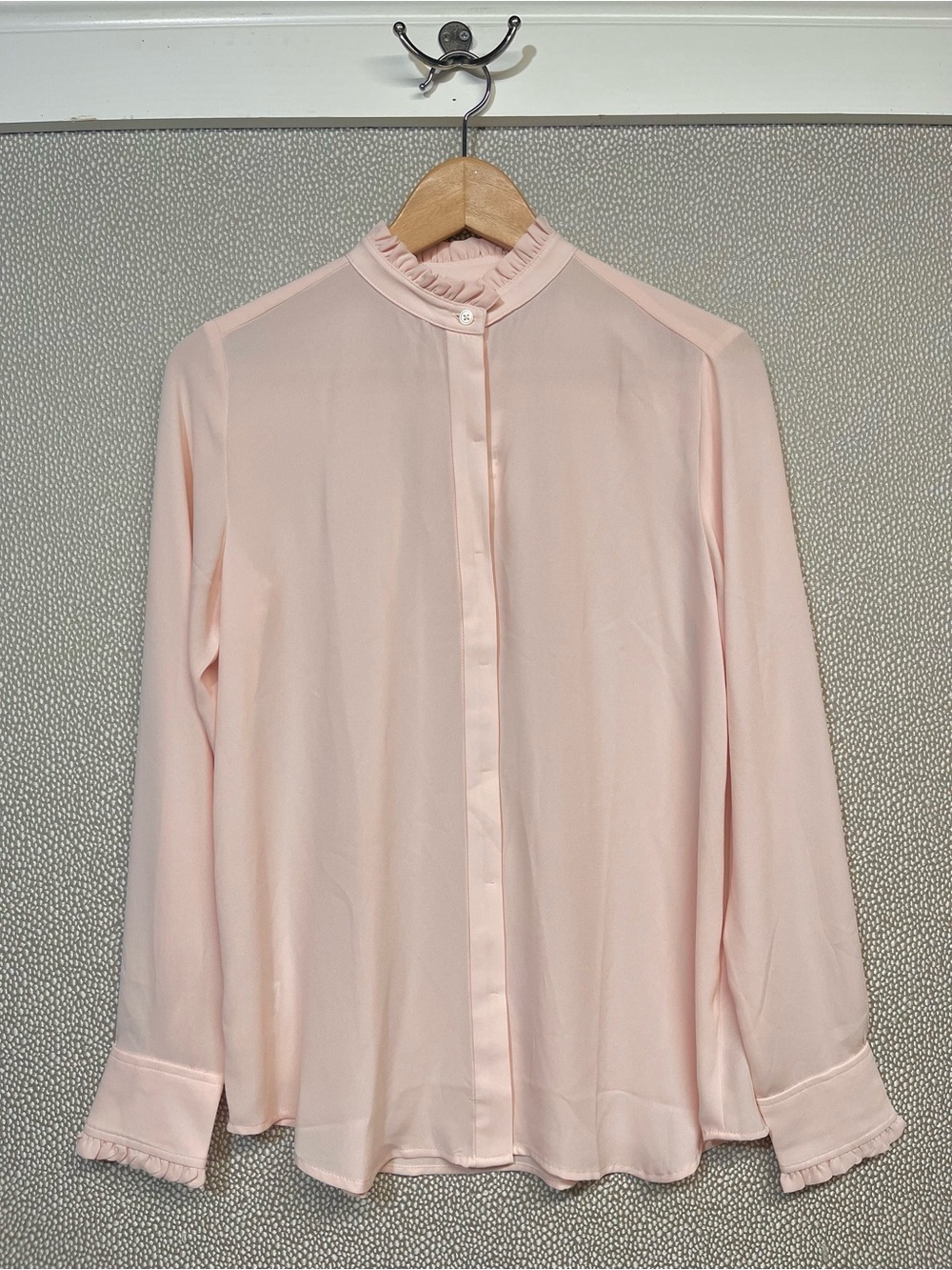 🆕 XS LOFT Light Pink Ruffle Collar Long-Sleeve Blouse NWT